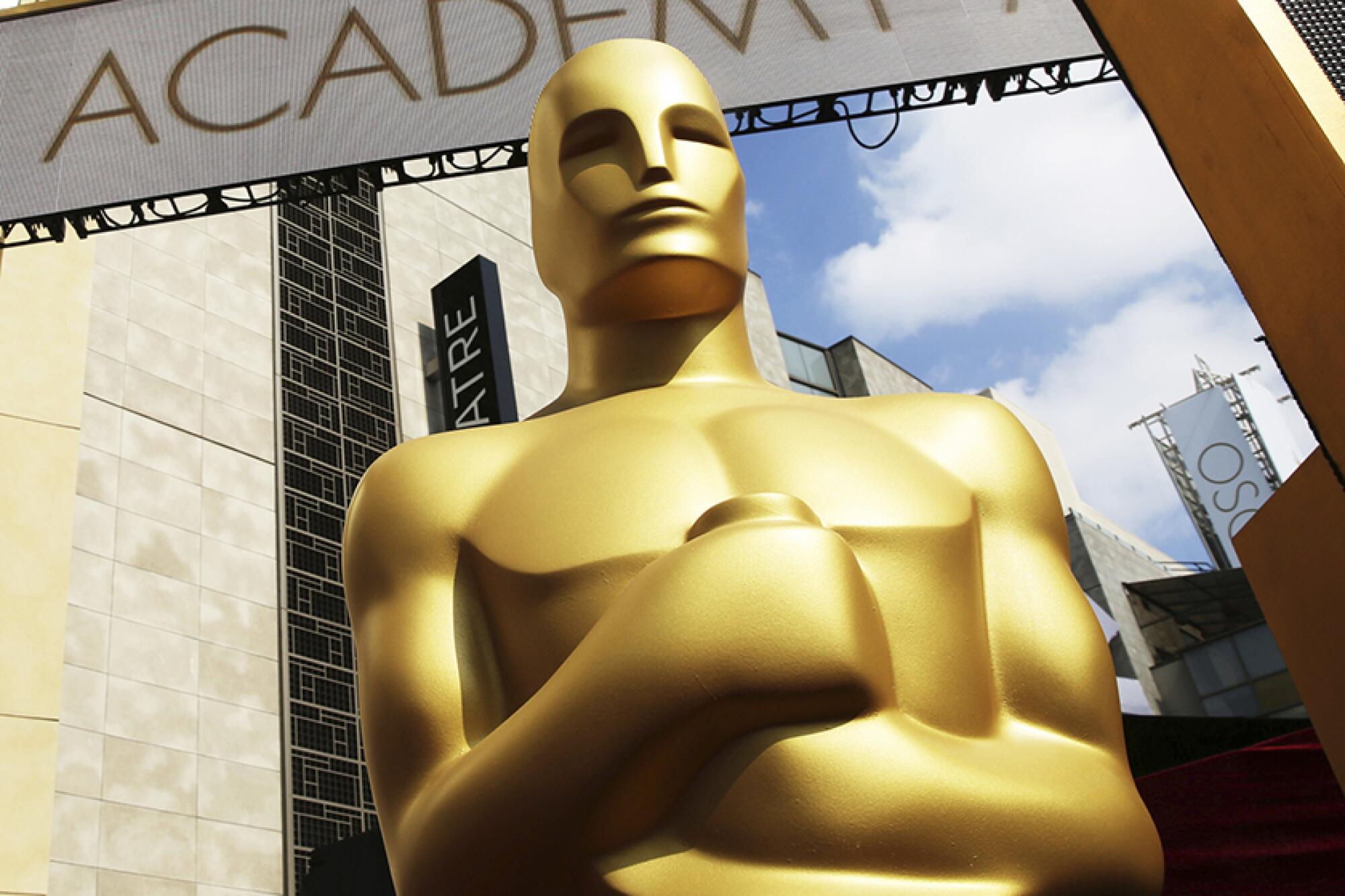 A large Oscar statue outside the Dolby Theatre in Hollywood.